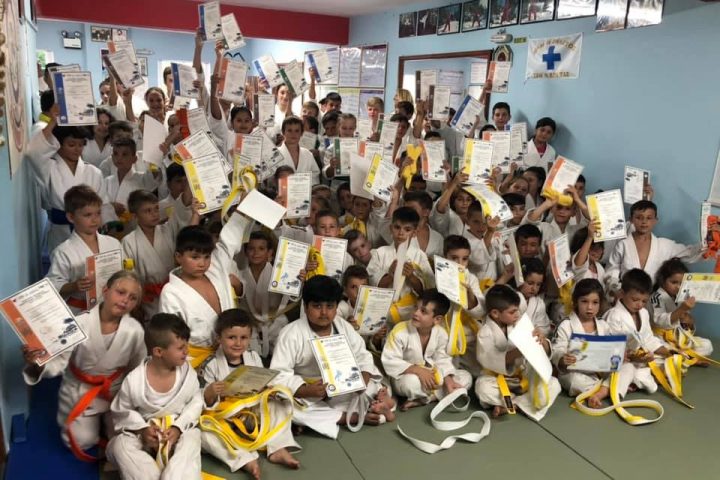 okinawa karate - ju jitsu - apollofanous filoxenos zakynthos by dimitris panagiotopoulos - παράδοση ζωνών ιούλιος 2019